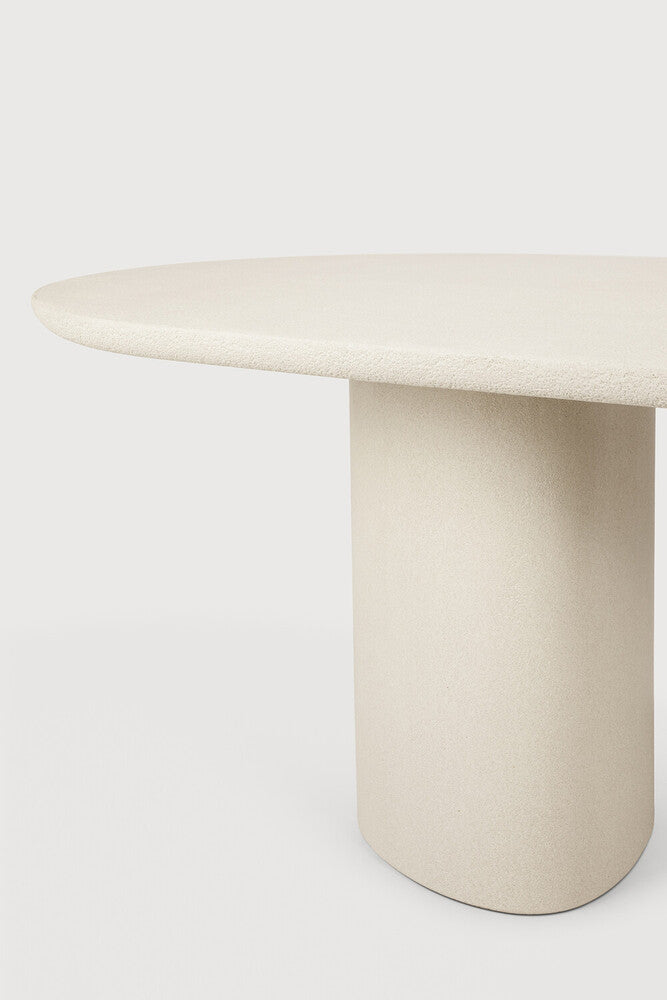 Mesa Comedor Elements 2 pies en piedra de Ethnicraft - vista 6 | Nomad Interiors
