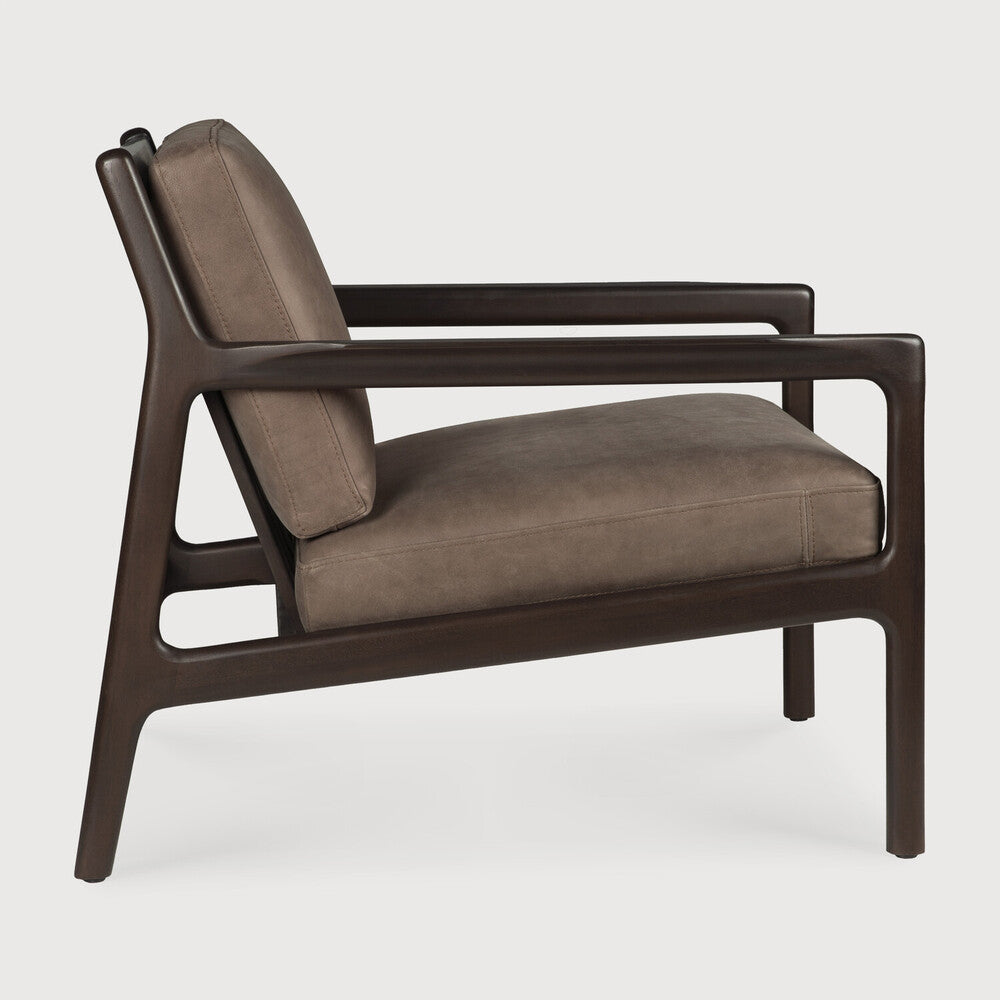Sillón Jack en madera y piel de Ethnicraft - ambiente | Nomad Interiors