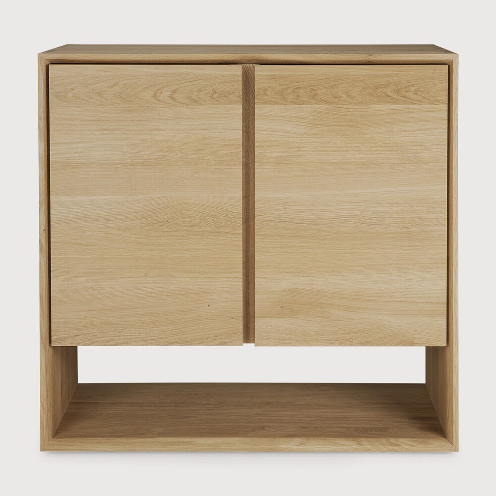 Aparador Nordic Roble de Ethnicraft - vista 12 | Nomad Interiors