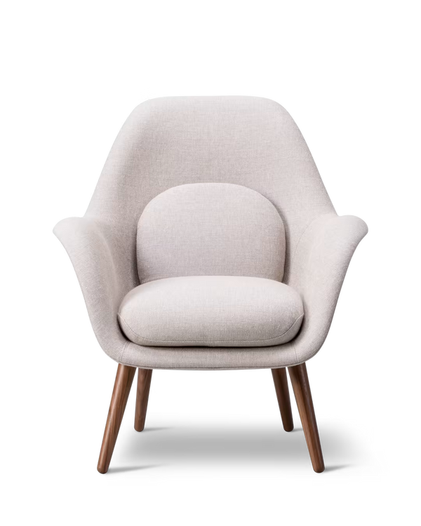 Sillón Swoon Petit en madera y nogal de Fredericia | Nomad Interiors