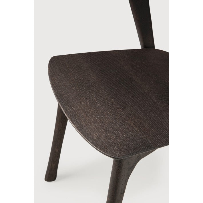 Silla Bok Roble Marrón de Ethnicraft - ambiente | Nomad Interiors