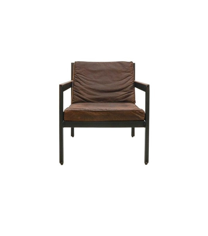 Silla Lounge Cargo en roble y acero de Nomad Home - ambiente