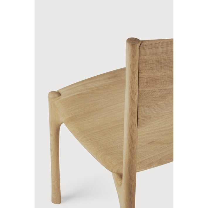 Silla Pi en roble y madera de Ethnicraft - vista 7 | Nomad Interiors