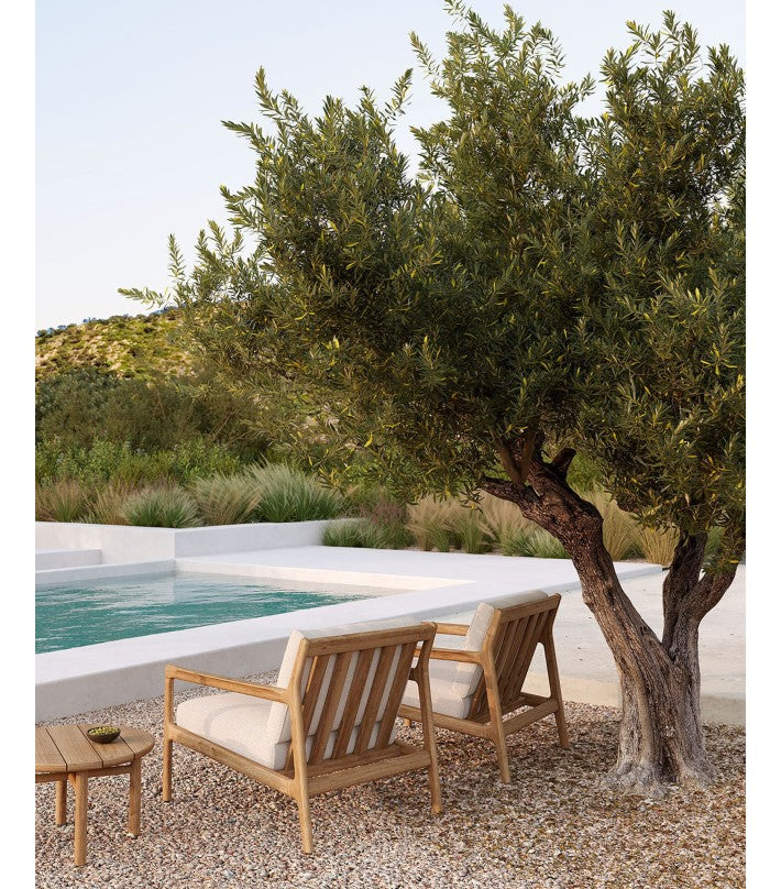 Mesa auxiliar Quatro de exterior en teca de Ethnicraft - vista 6 | Nomad Interiors