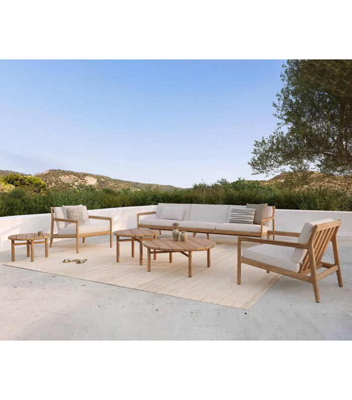 Mesa auxiliar Quatro de exterior en teca de Ethnicraft - detalle | Nomad Interiors