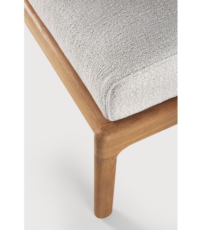 Reposapiés Jack de exterior en teca - blanco crudo de Ethnicraft - ambiente | Nomad Interiors