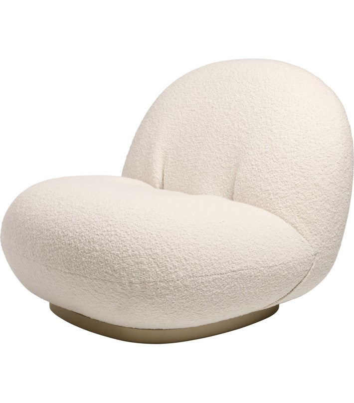 Sillón Pacha de Gubi - vista lateral | Nomad Interiors