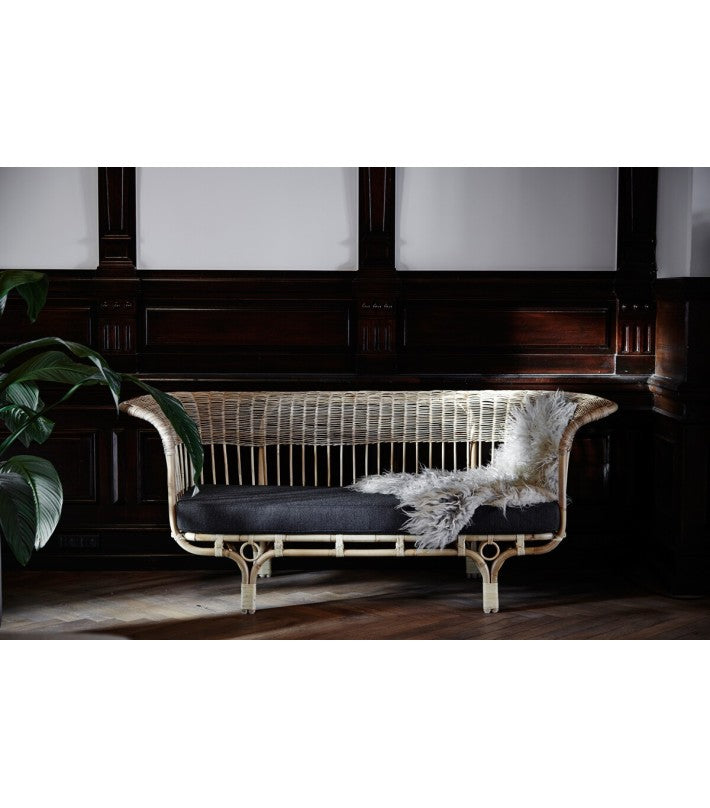 Sofá Belladonna en ratán de Sika Design - textura | Nomad Interiors