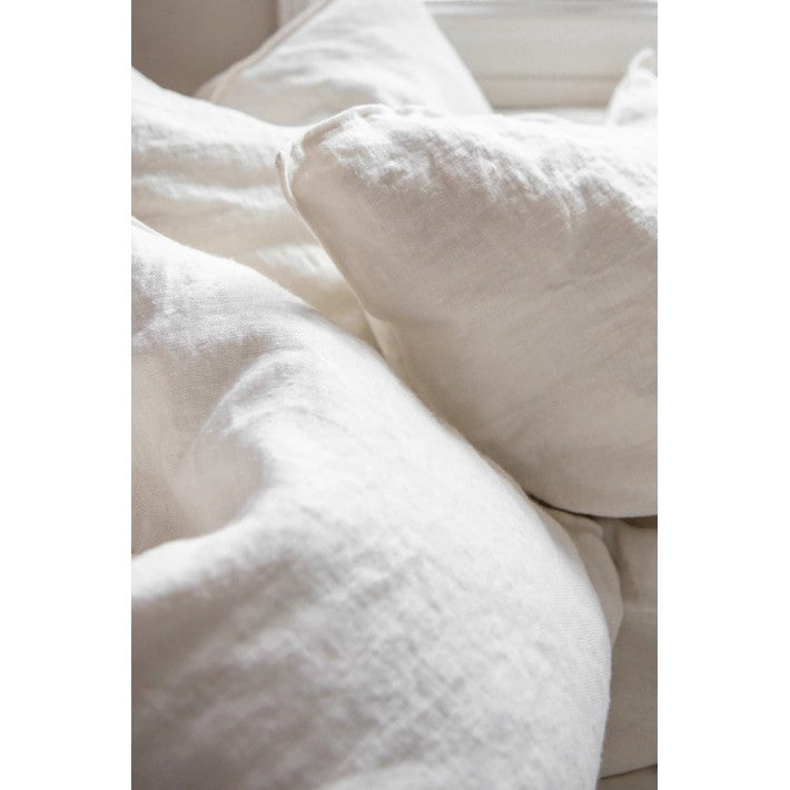 Sofá Cloud en lino y terciopelo de Nomad Home - ambiente
