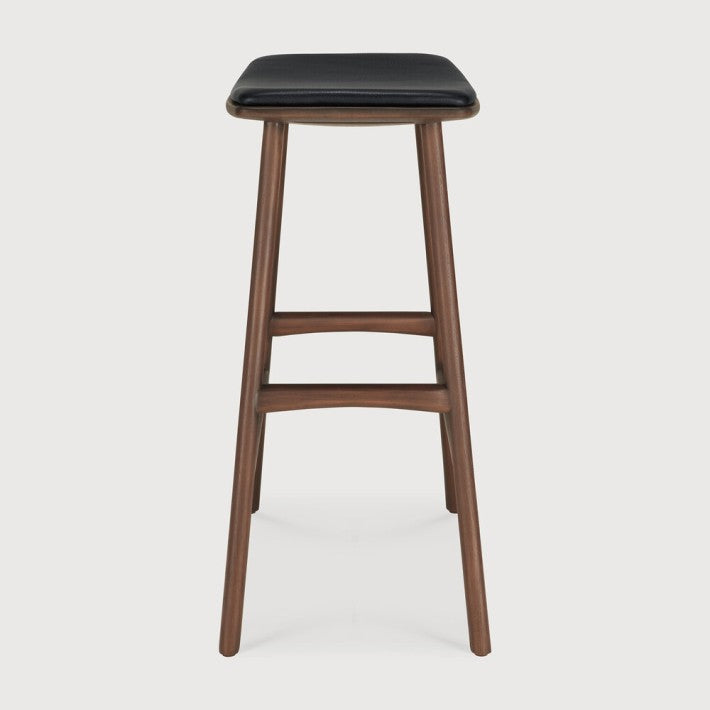 Taburete Alto Osso en teca y madera de Ethnicraft - textura | Nomad Interiors