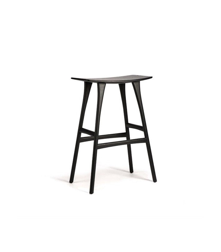 Taburete Bar Osso Roble Negro de Ethnicraft - vista lateral | Nomad Interiors