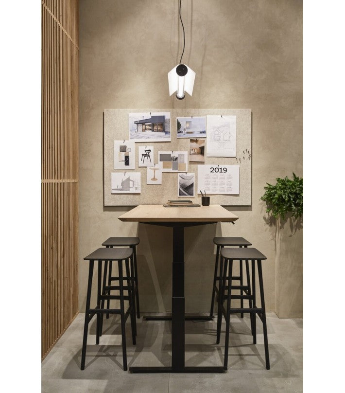Taburete Bar Osso Roble Negro de Ethnicraft - detalle | Nomad Interiors