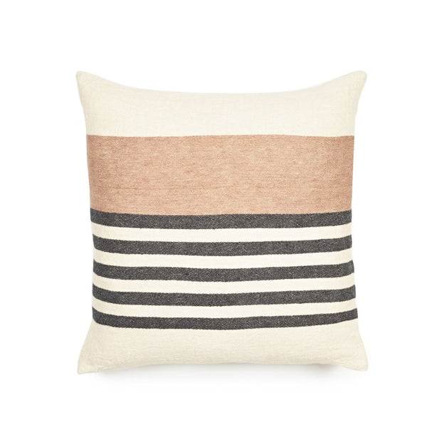 Belgian Pillow Cover Inyo en lino de LIBECO | Nomad Interiors