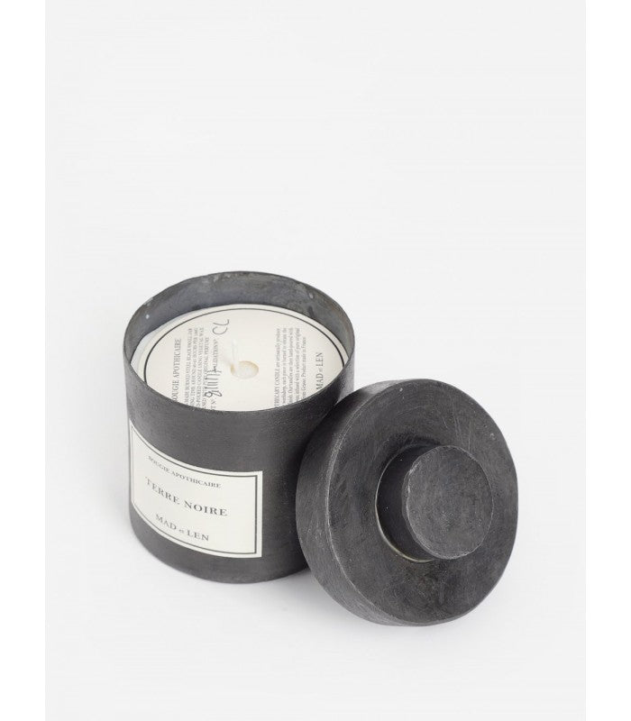 Bougie Apothicaire Terre Noire en madera y hierro de MAD ET LEN - detalle | Nomad Interiors